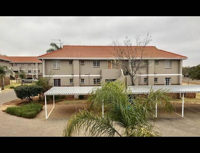 2 BEDROOM TOWNHOUSE FOR SALE IN ELARDUSPARK